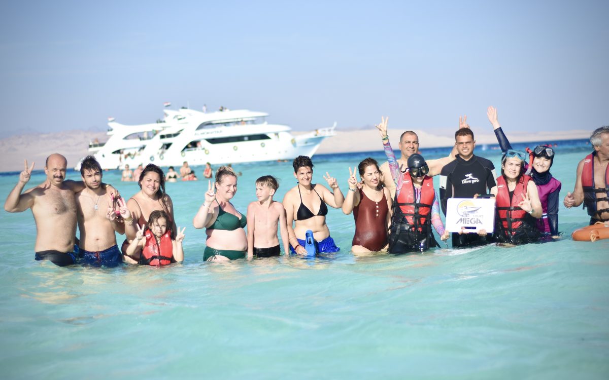 🚤 Ras Mohammed & White Island Boat Trip from Sharm El Sheikh